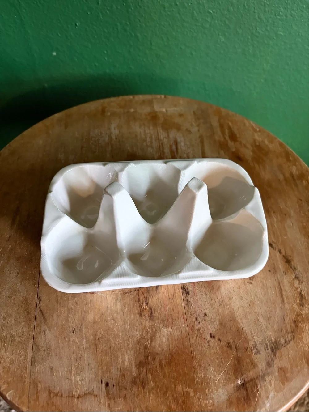 Vintage White Ceramic Egg Carton fits 6 eggs
